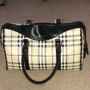 BURBERRY PURSE 🚨🚨🚨🚨🚨